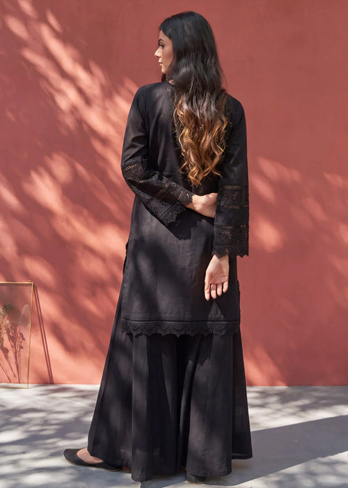 Baraftab Black